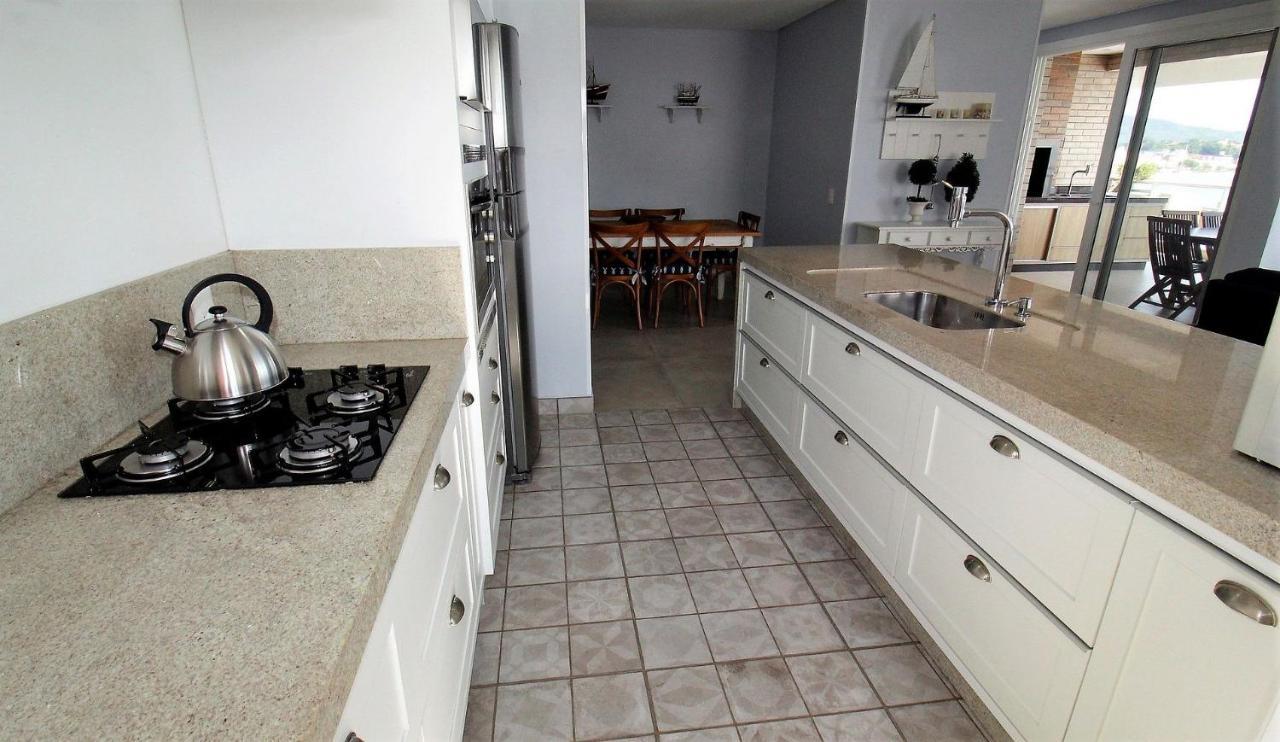 1080 - Apartamento Com Vista Para O Mar Em Bombinhas Exterior foto